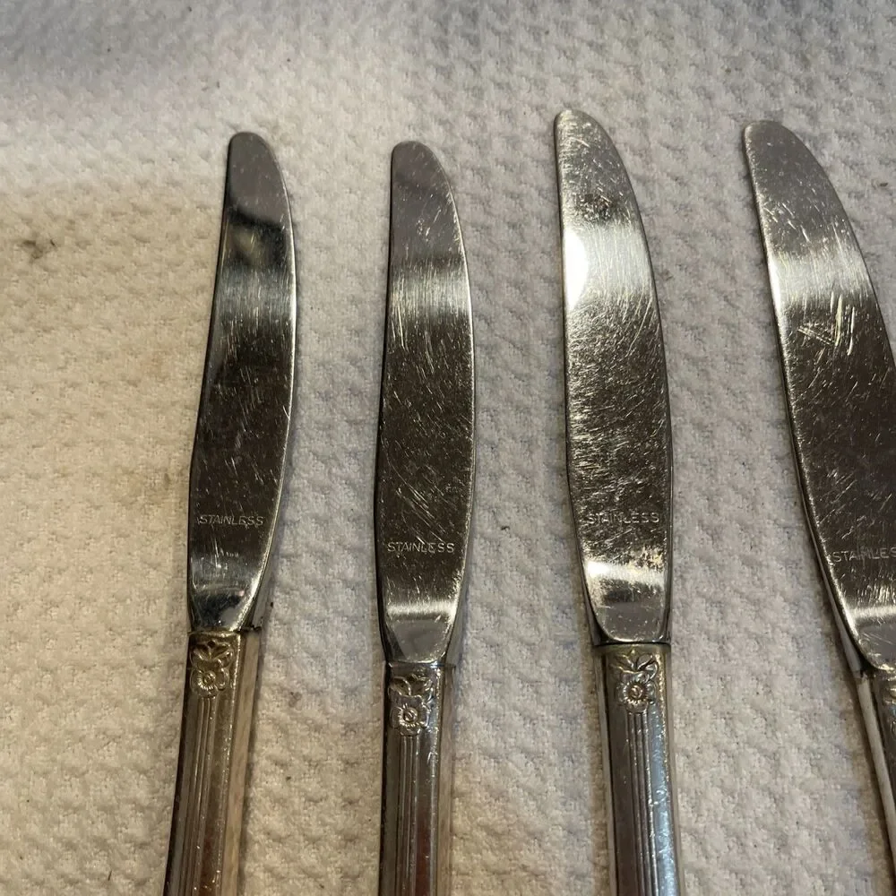 4 Nobility Plate 1939 Royal Rose Dinner Knives Oneida Silverplate Flatware